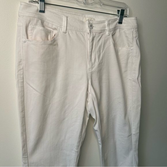 J. Jill Authentic Fit slim ankle White Denim Jeans Size 10 - Picture 3 of 12